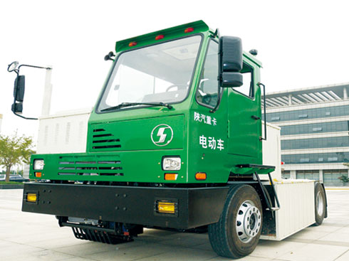 年省15萬(wàn) 陜汽首款混動(dòng)碼頭牽引車批量上市