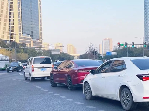 2025Ҏ(gu){(dio)@Щ`²̎P