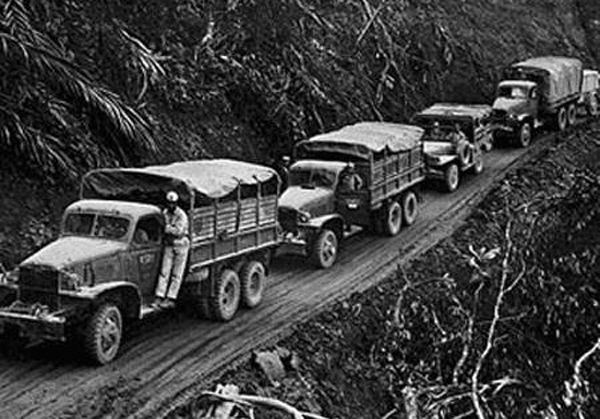 D12 (gu)ͨãGMC܇܇(du).jpg