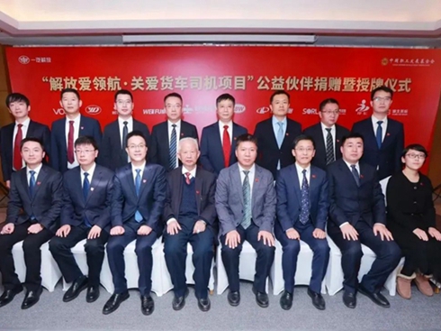 һŔy10ҹ(yng)̻P(gun)؛܇˾C(j)(xing)Ŀٛ400fԪ