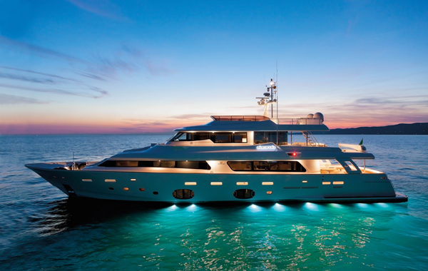 CustomLine Navetta33.jpg