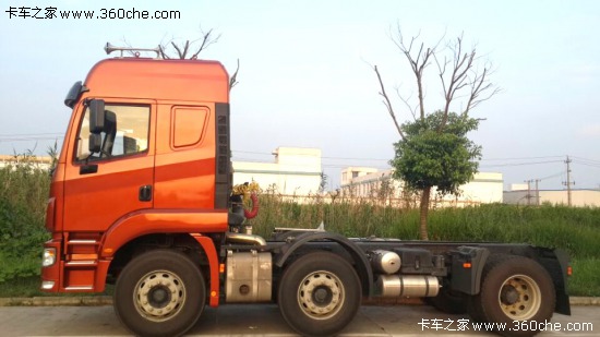 疑欲改變市場(chǎng)局面 聯(lián)合340 6x2輕量化諜照