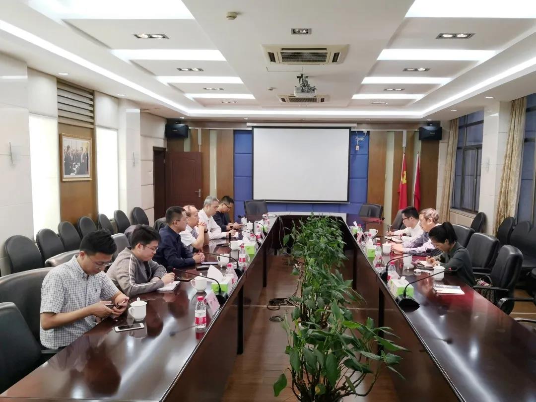 ͩ]hίίһM(jn)AR콻